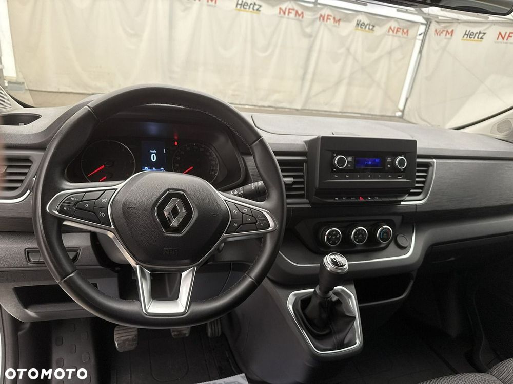 Renault Trafic - 15