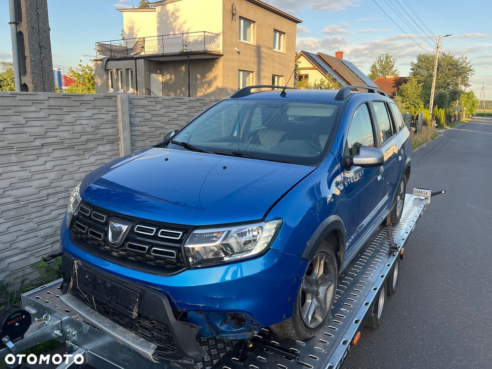 Dacia Logan TCe 90 S&S Stepway Celebration - 2