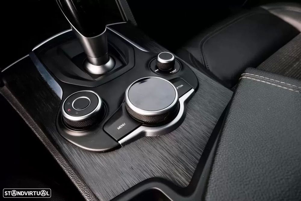Alfa Romeo Stelvio 2.2 D Super AT8 - 20