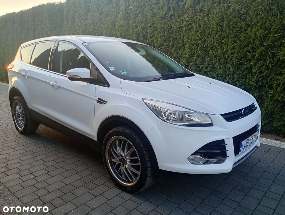 Ford Kuga - 1