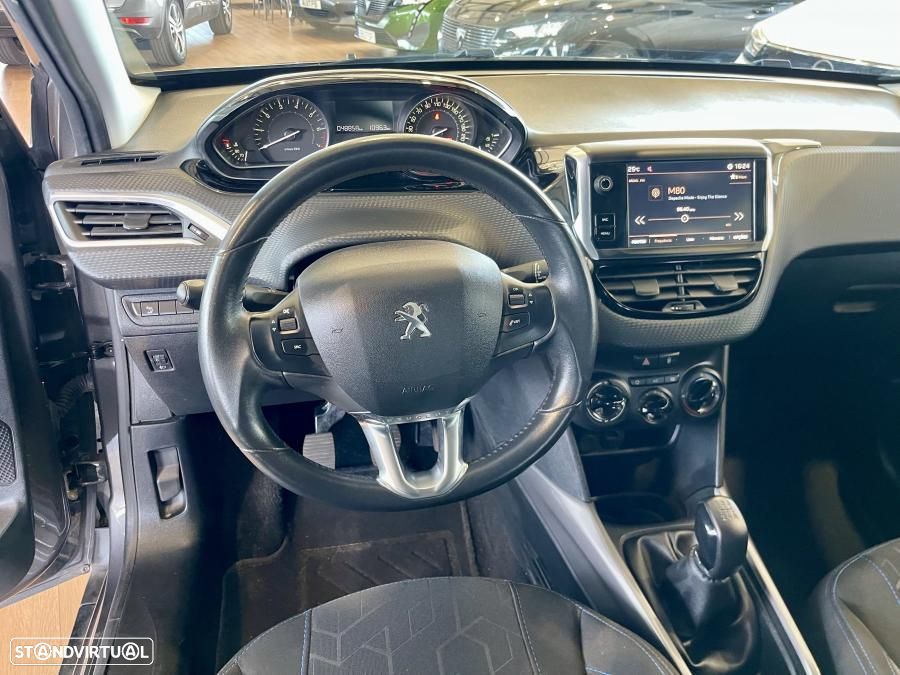 Peugeot 2008 1.2 PureTech Style - 11