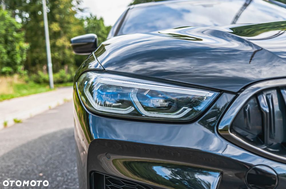 BMW Seria 8 840i - 3