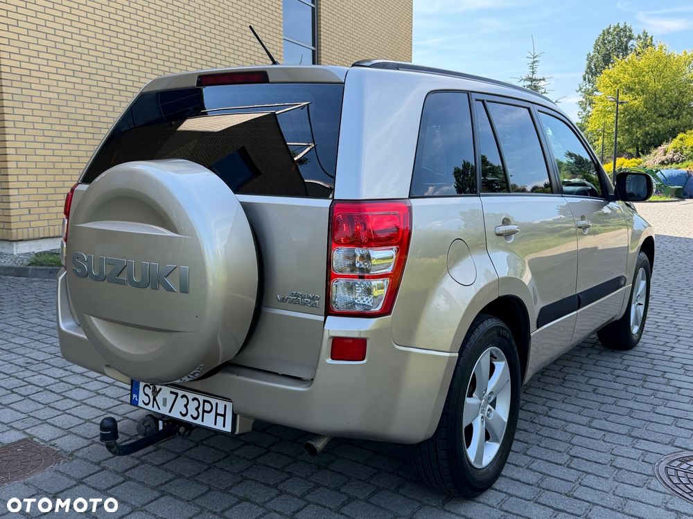 Suzuki Grand Vitara 1.9 DDiS Premium EU5 - 3