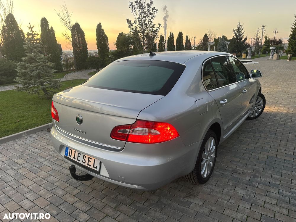 Skoda Superb 2.0 TDI Green tec 4x4 DSG Active - 6