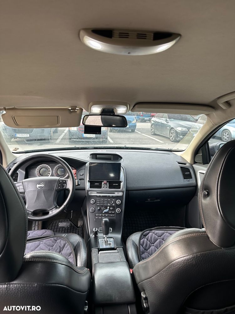 Volvo XC 60 - 8