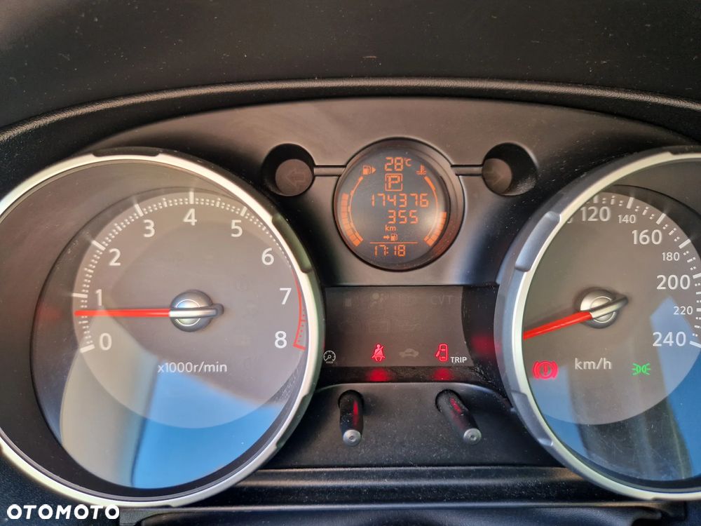 Nissan Qashqai 2.0 CVT tekna - 10