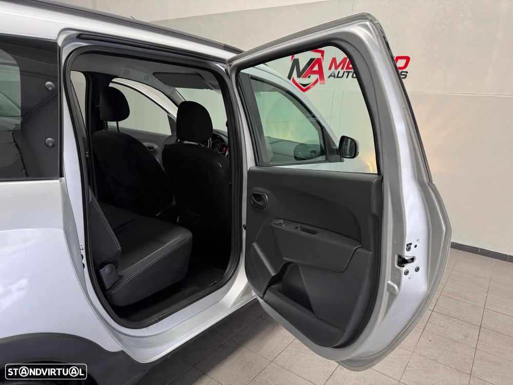 Dacia Lodgy dCi 110 Stepway - 20