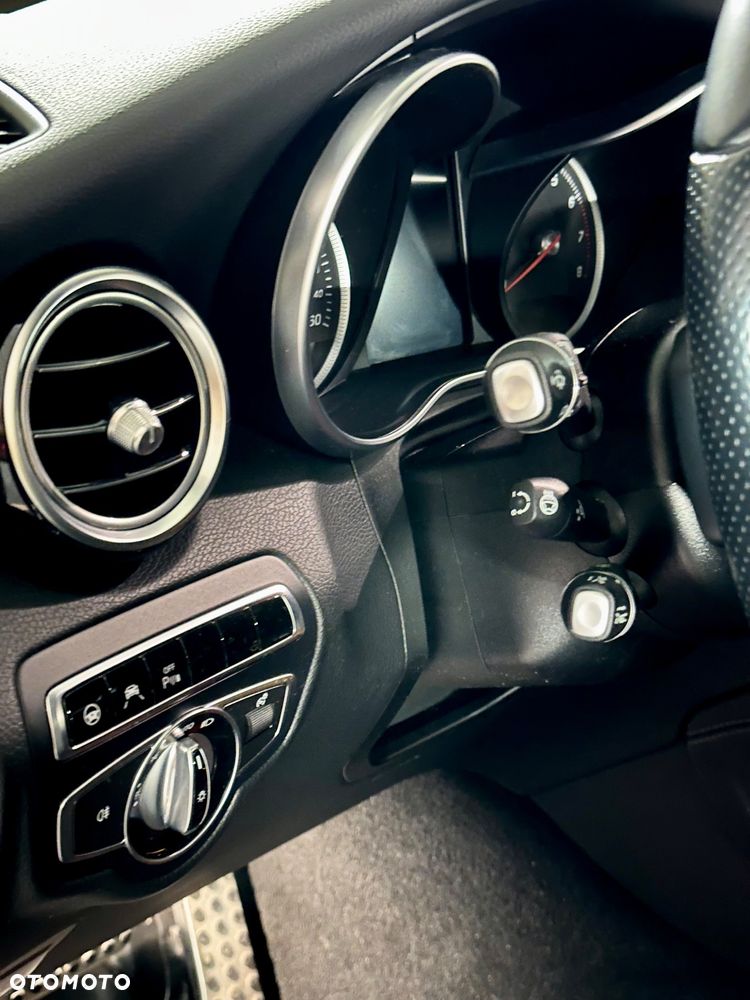 Mercedes-Benz GLC 250 4Matic 9G-TRONIC AMG Line - 16