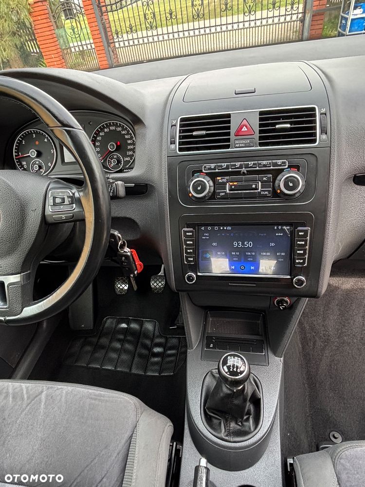 Volkswagen Touran 2.0 TDI DPF BlueMotion Technology Comfortline - 33