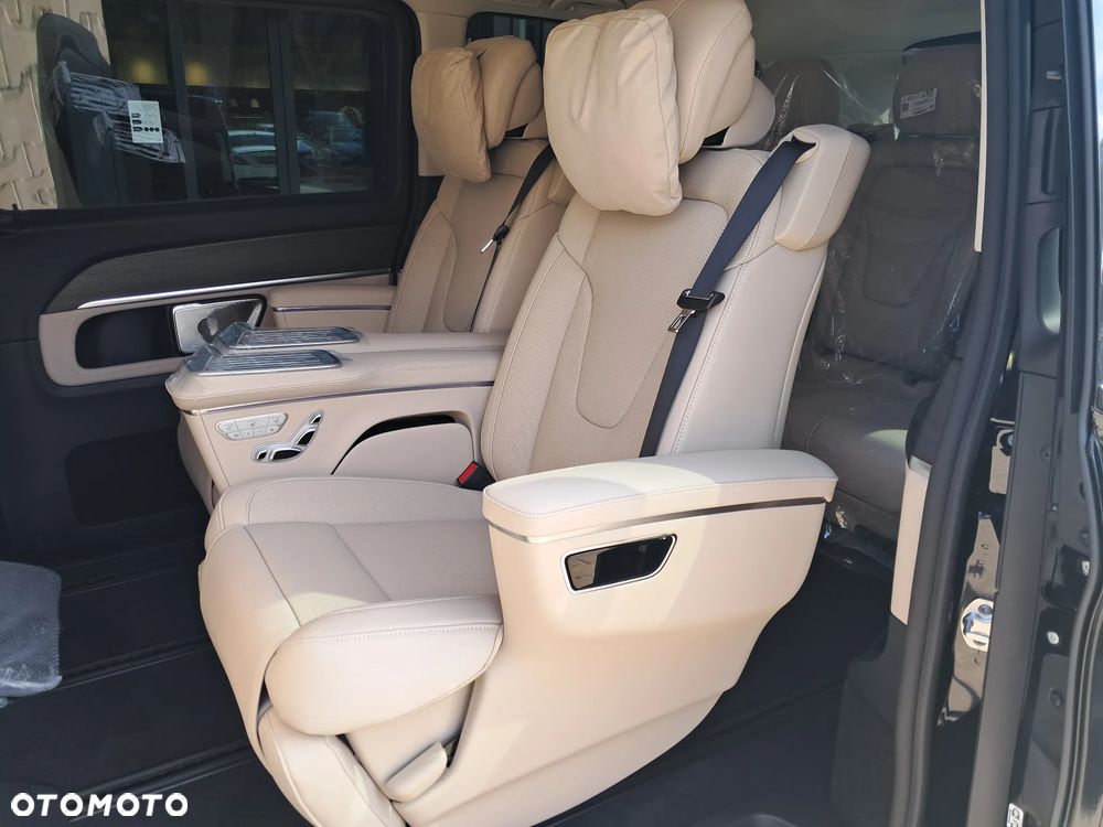 Mercedes-Benz Klasa V 300 d 4-Matic 9G-Tronic Exclusive (ekstra d³) - 12