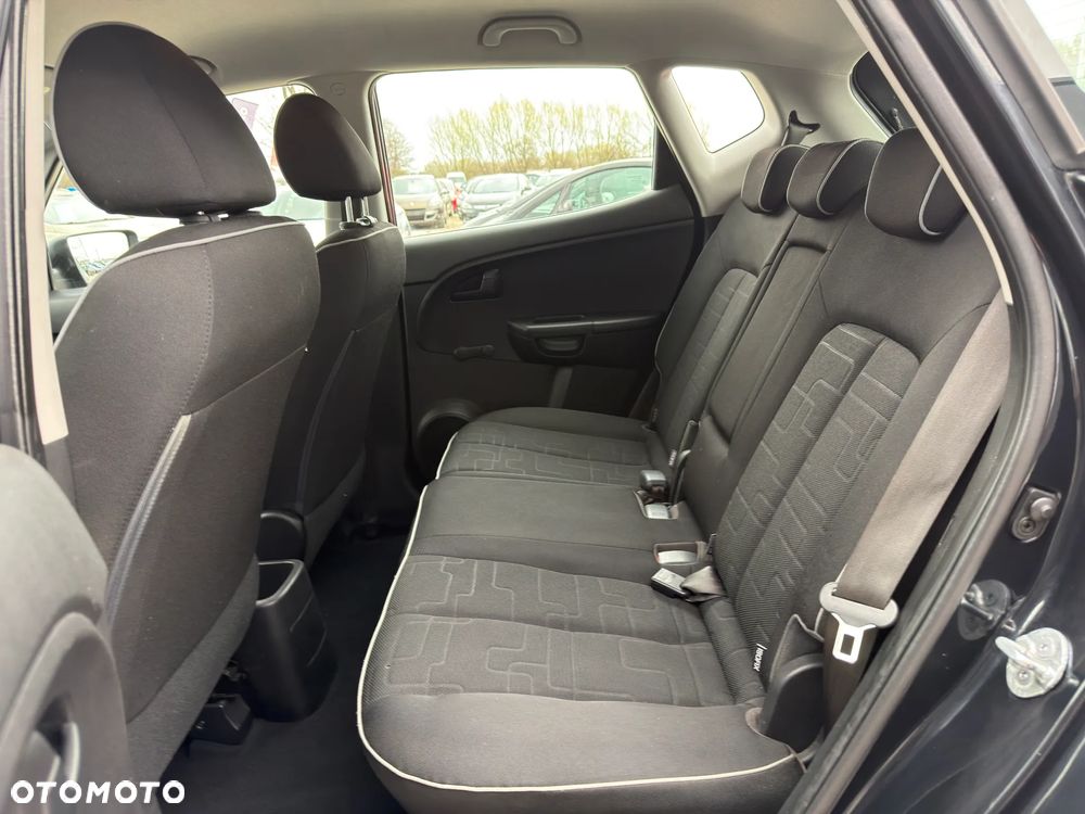 Kia Venga 1.4 CVVT Attract - 27