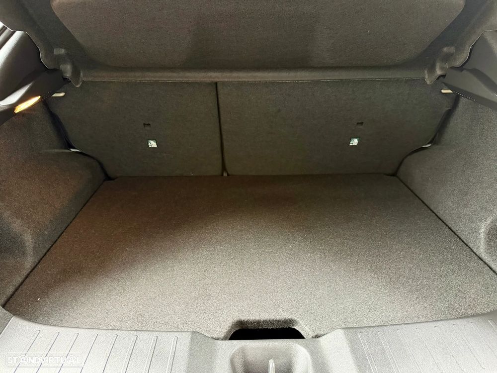 Nissan Juke 1.0 DIG-T N-Connecta DCT - 25