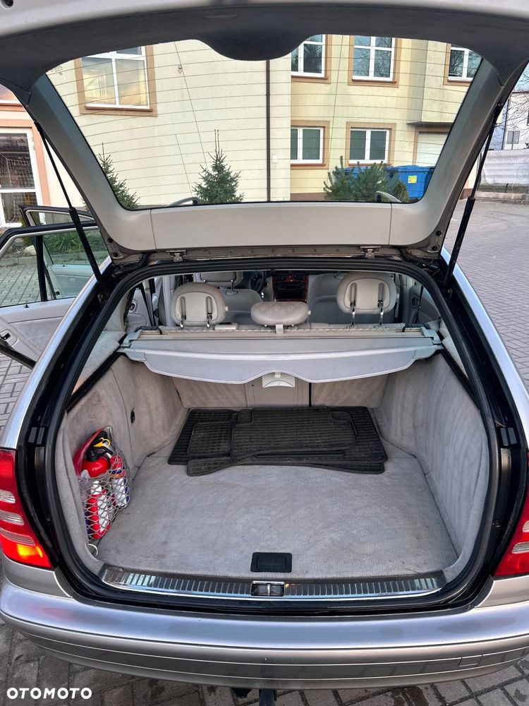 Mercedes-Benz Klasa C 200 T CDI Classic - 7