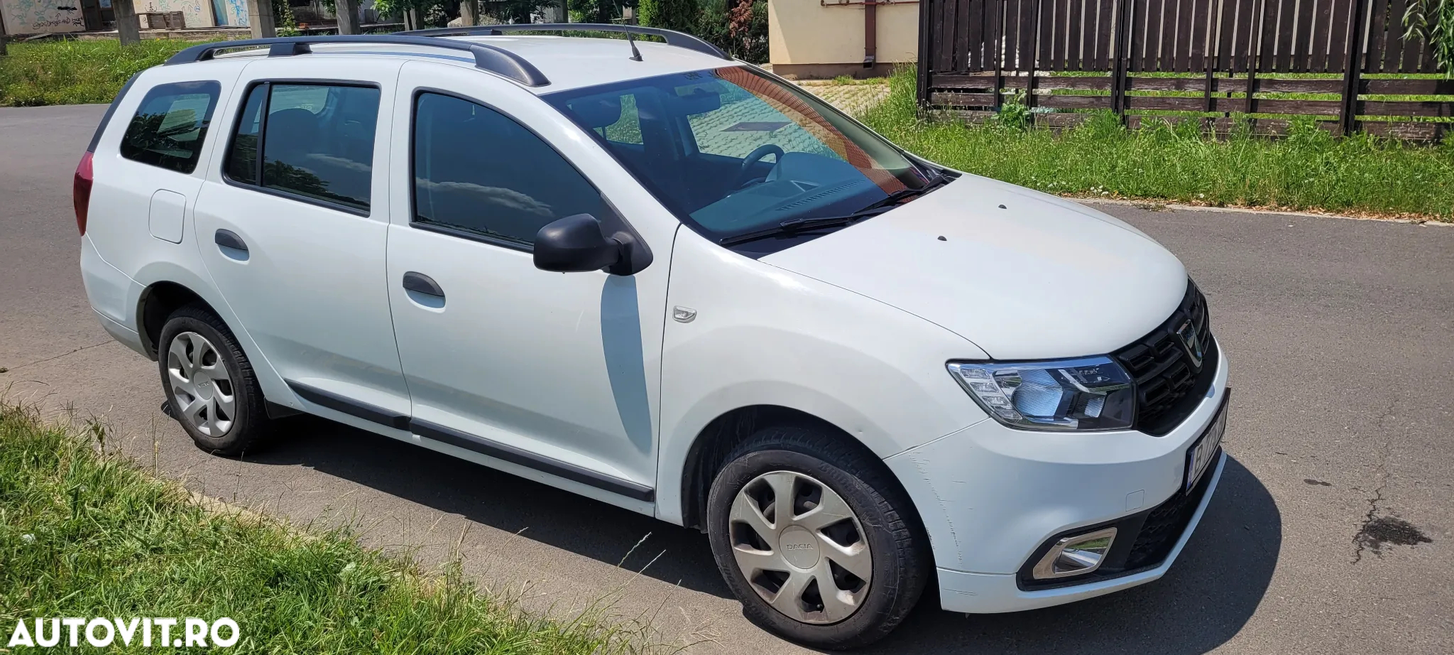 Dacia Logan 0.9 TCe Laureate - 8