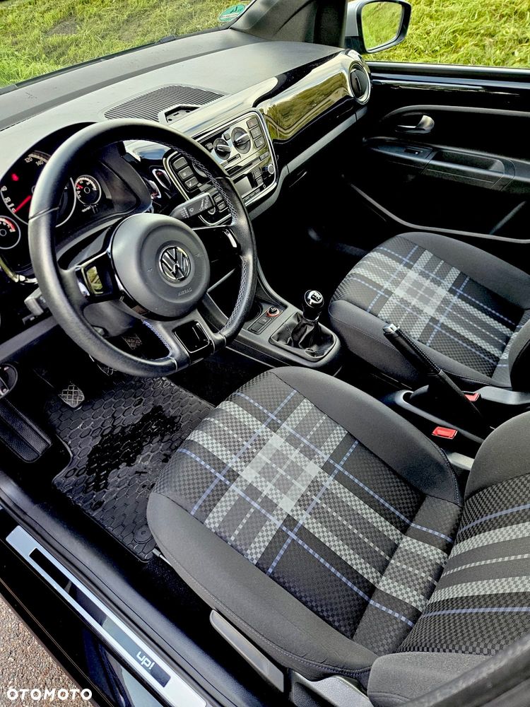 Volkswagen up! club - 19