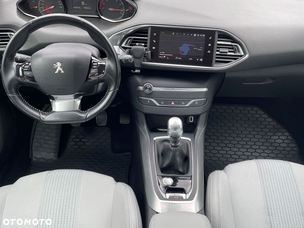 Peugeot 308 1.2 PureTech Active S&S - 6