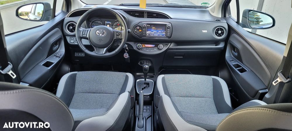 Toyota Yaris 1.5 VVT-i Y20 Team Deutschland - 11