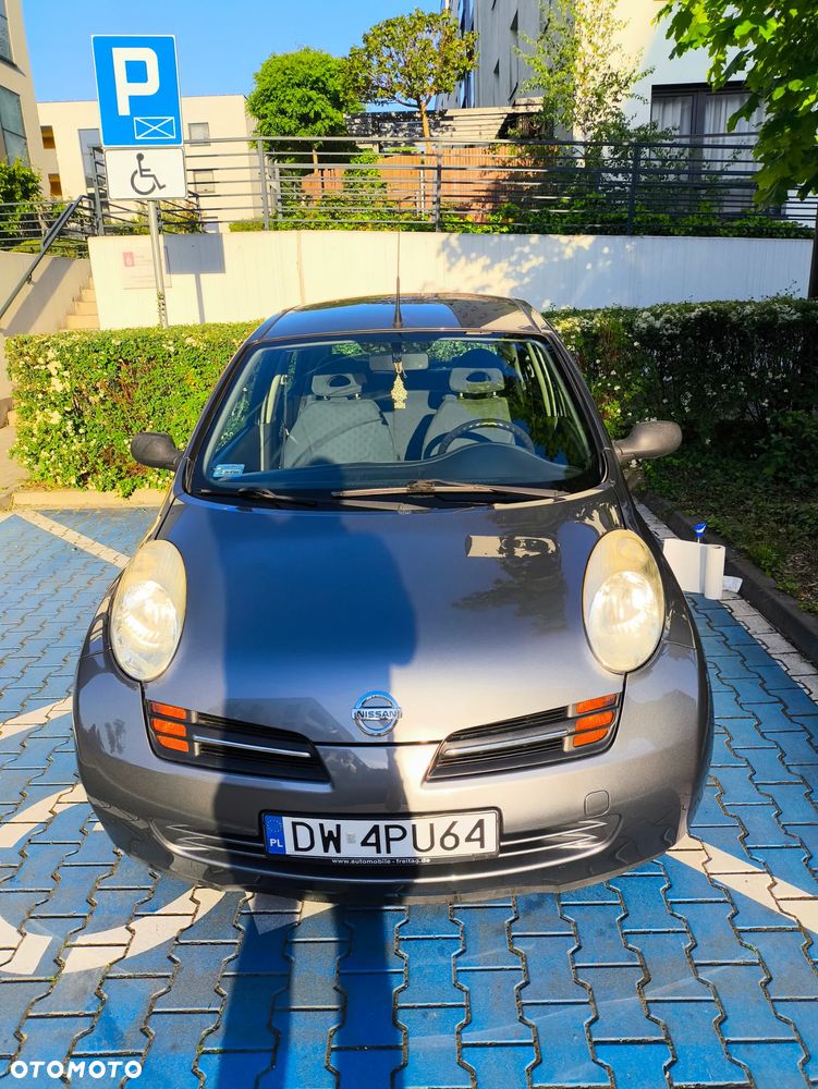 Nissan Micra - 1