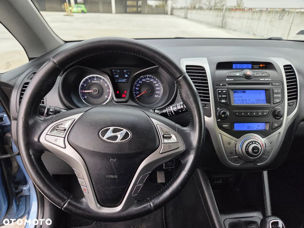 Hyundai ix20 1.4 Premium - 23