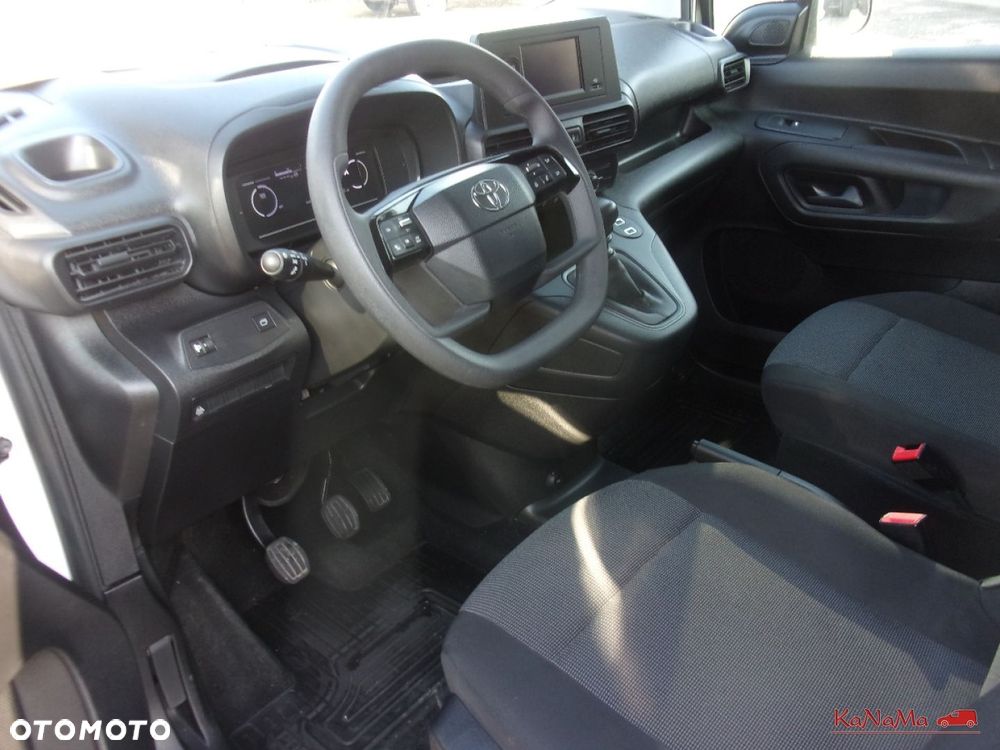 Toyota Proace City - 22