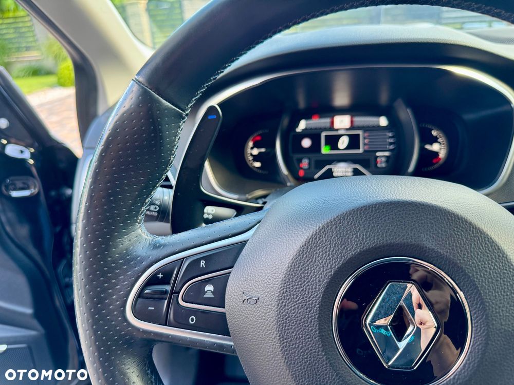 Renault Megane ENERGY TCe 205 EDC GT - 16