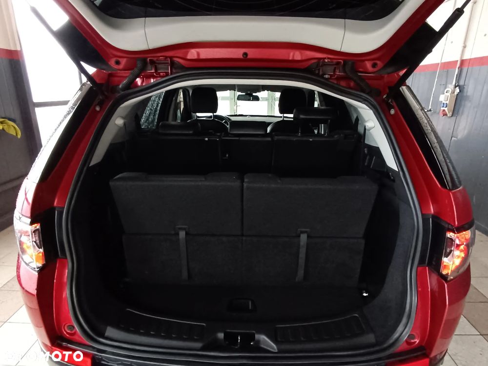 Land Rover Discovery Sport TD4 SkyView Edition - 11