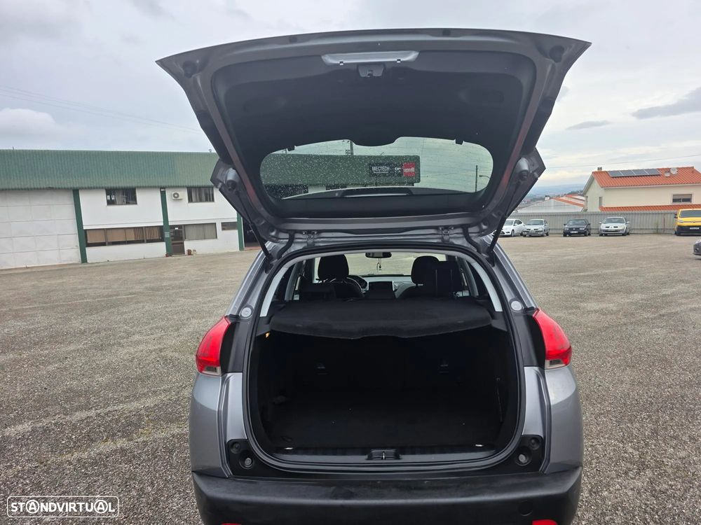 Peugeot 2008 1.6 BlueHDi Style - 24