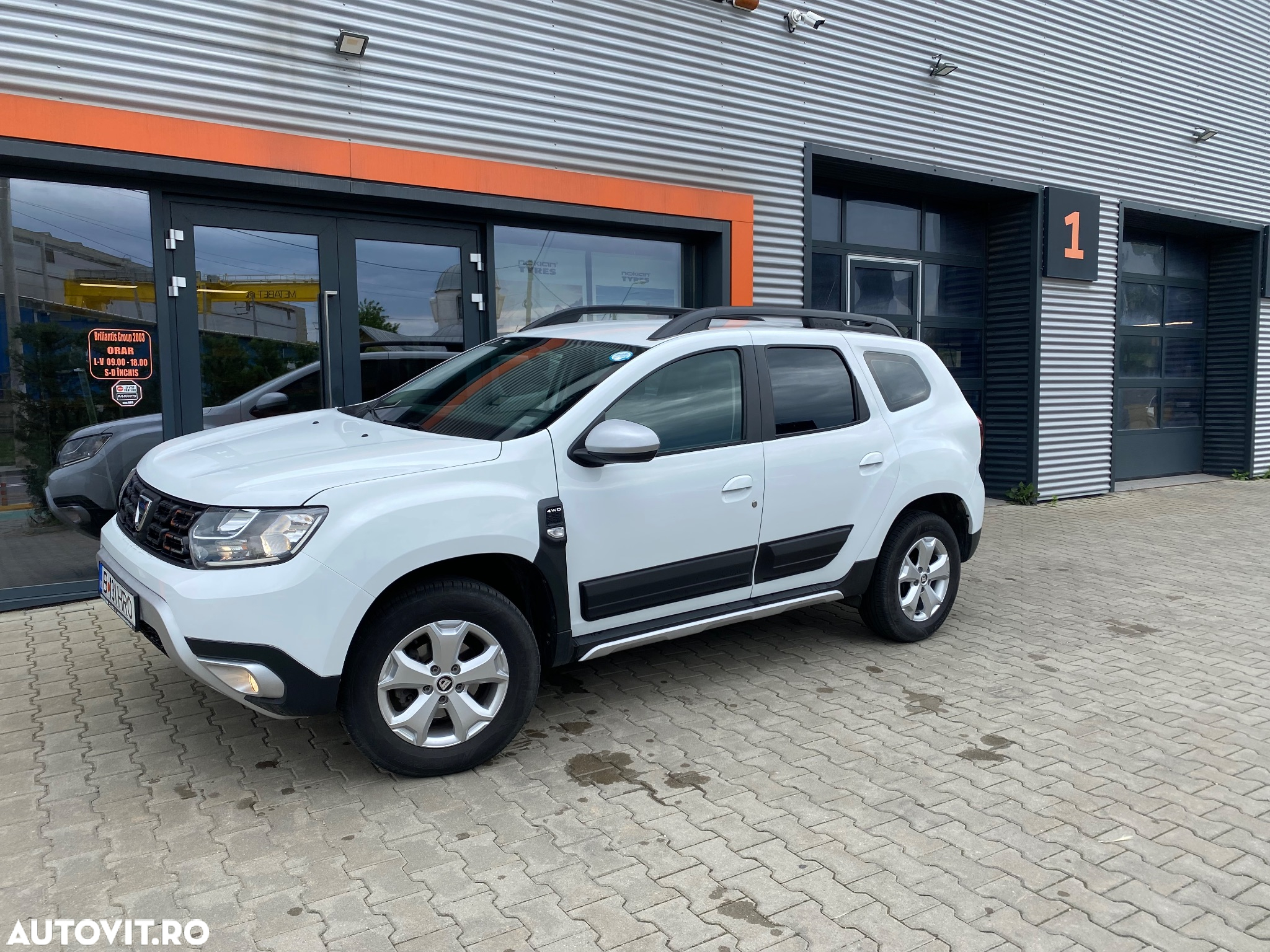 Dacia Duster 1.5 dCi 4WD Essential - 12