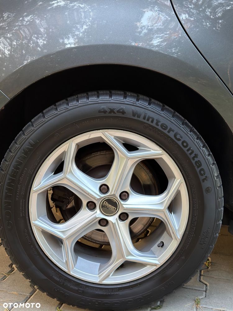 Ford S-Max - 17