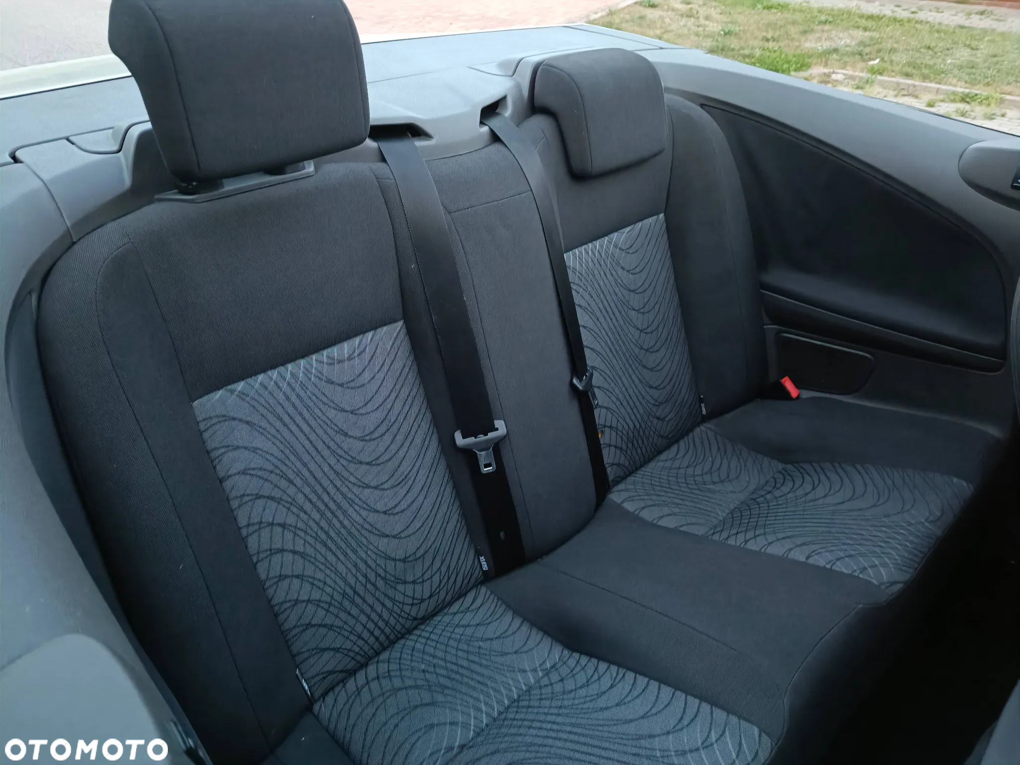 Ford Focus Coupe-Cabriolet 2.0 16V Titanium - 16