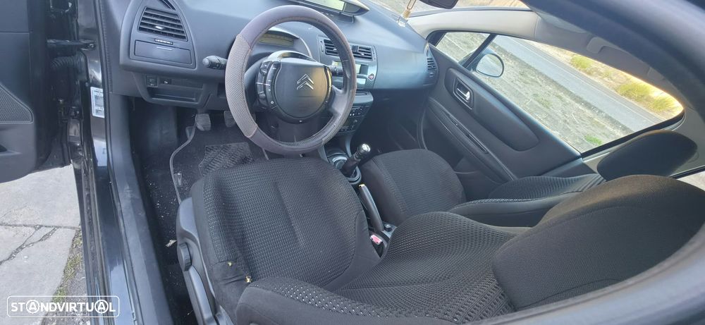 Citroën C4 1.4 16V SX - 6