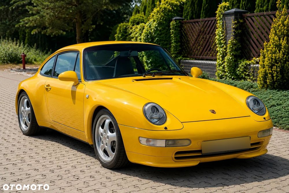 Porsche 911 Carrera - 4