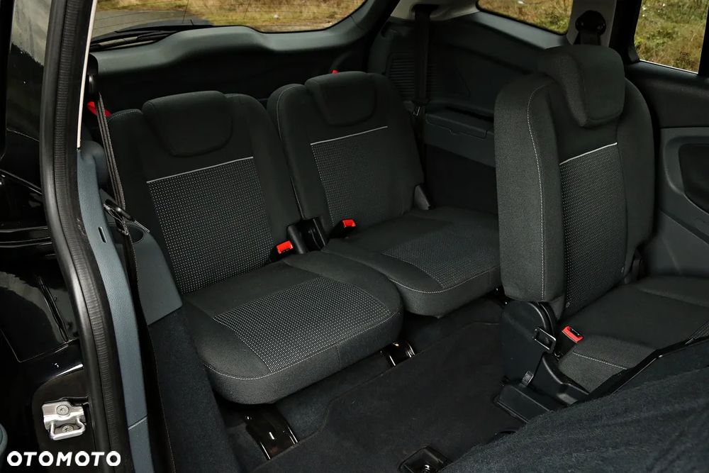 Ford Grand C-MAX 1.6 TDCi Edition - 32