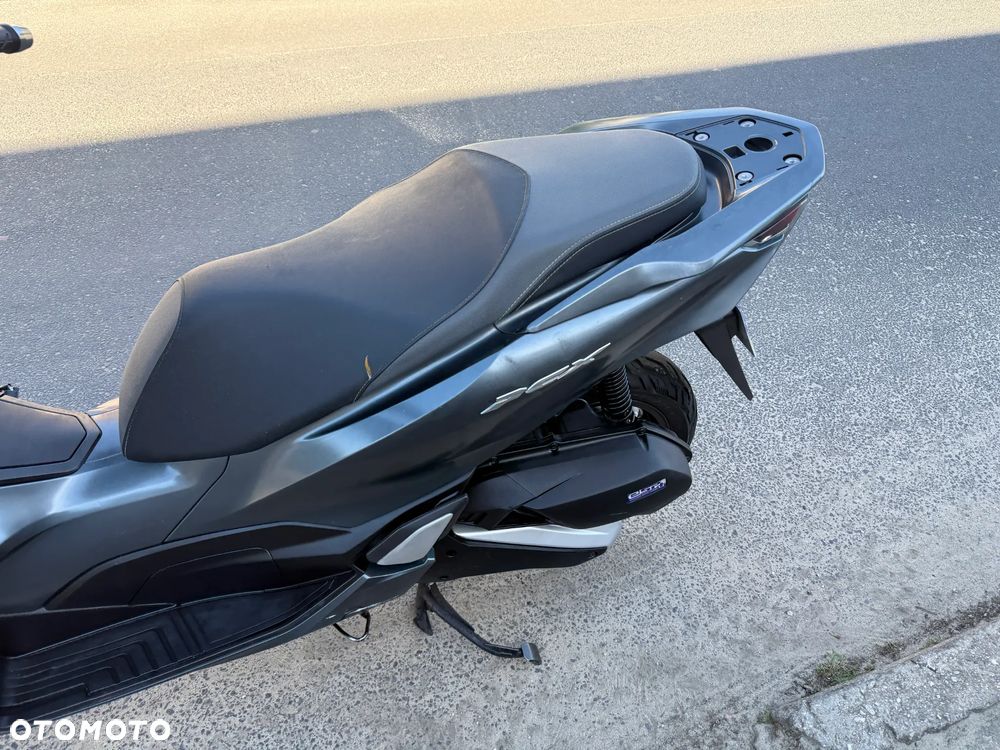 Honda PCX - 12