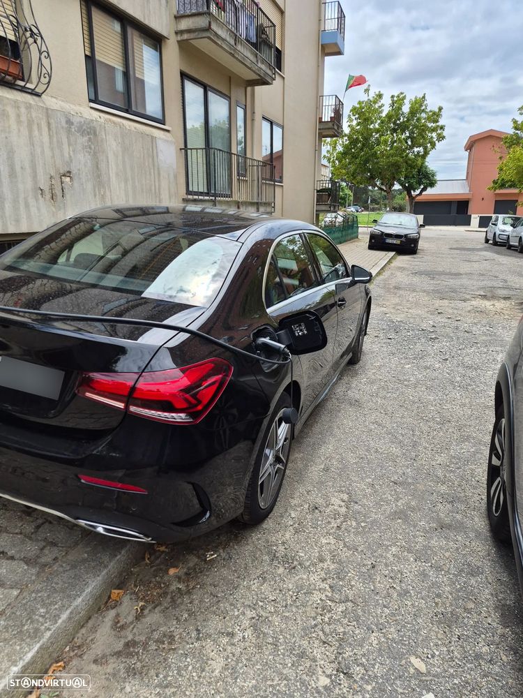 Mercedes-Benz A 250 e 8G-DCT AMG Line Advanced — fotografia 4