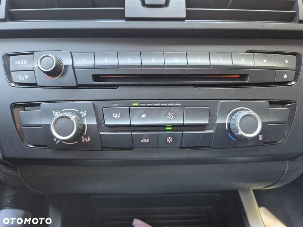 BMW Seria 1 - 28