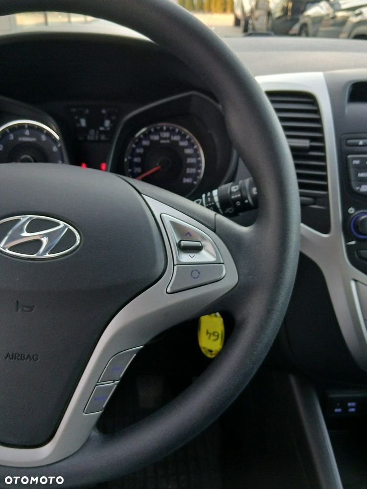 Hyundai ix20 - 23