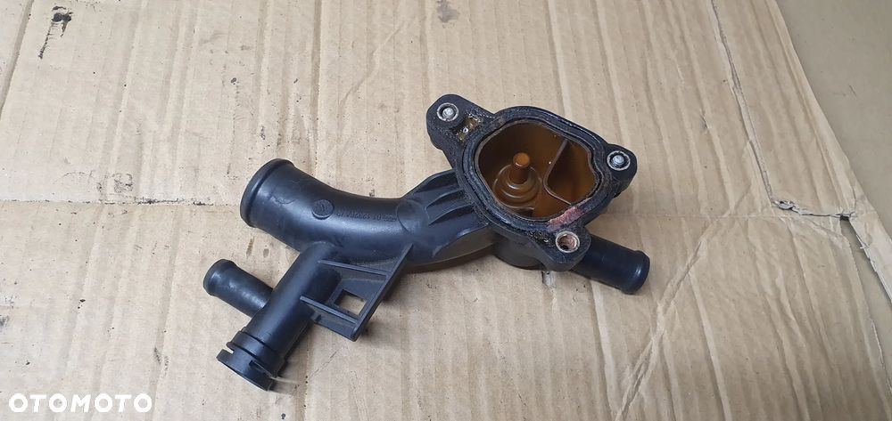 Króciec wody płynu obudowa termostatu Opel Zafira C 1.4 Turbo - 5