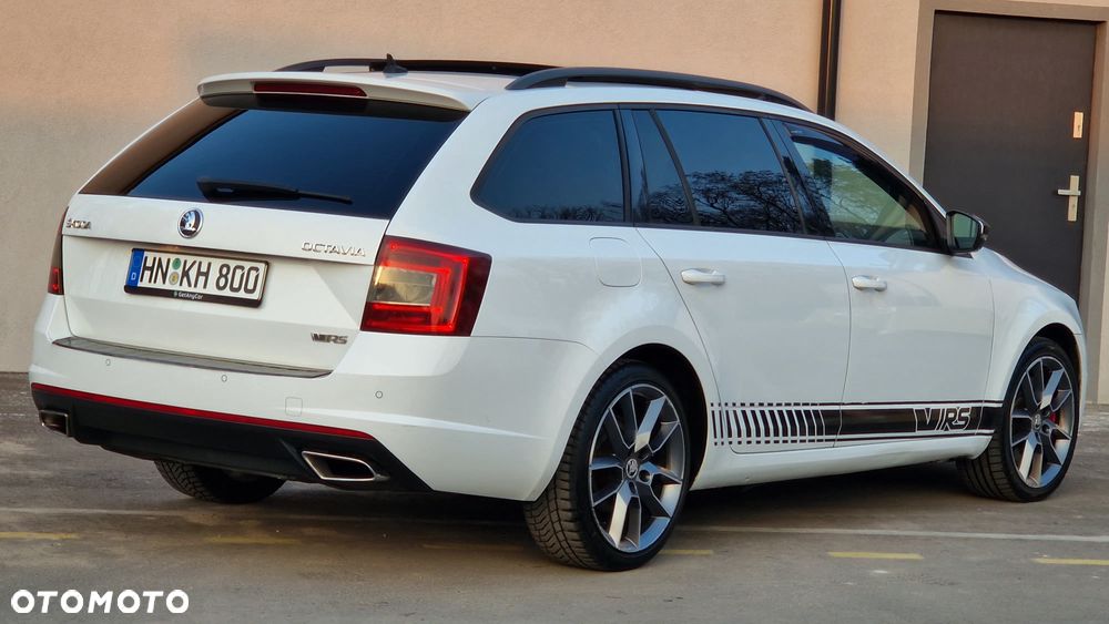 Skoda Octavia 2.0 TDI (Green tec) DSG RS - 11