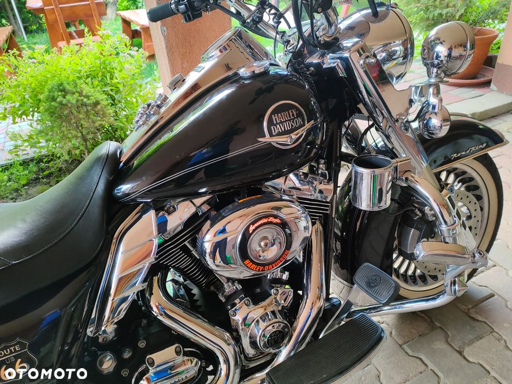 Harley-Davidson Touring Road King - 19