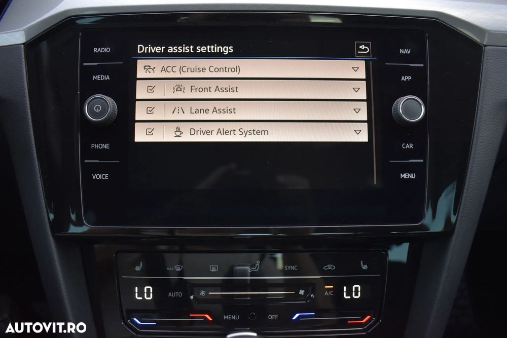 Volkswagen Passat 2.0 TDI DSG Highline - 19