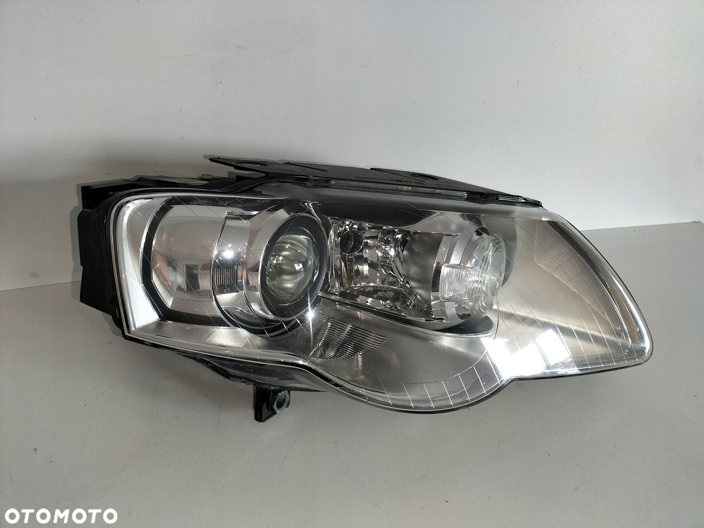 Lampa przednia reflektor prawa VW PASSAT B6 3C0 05-07 XENON - 3