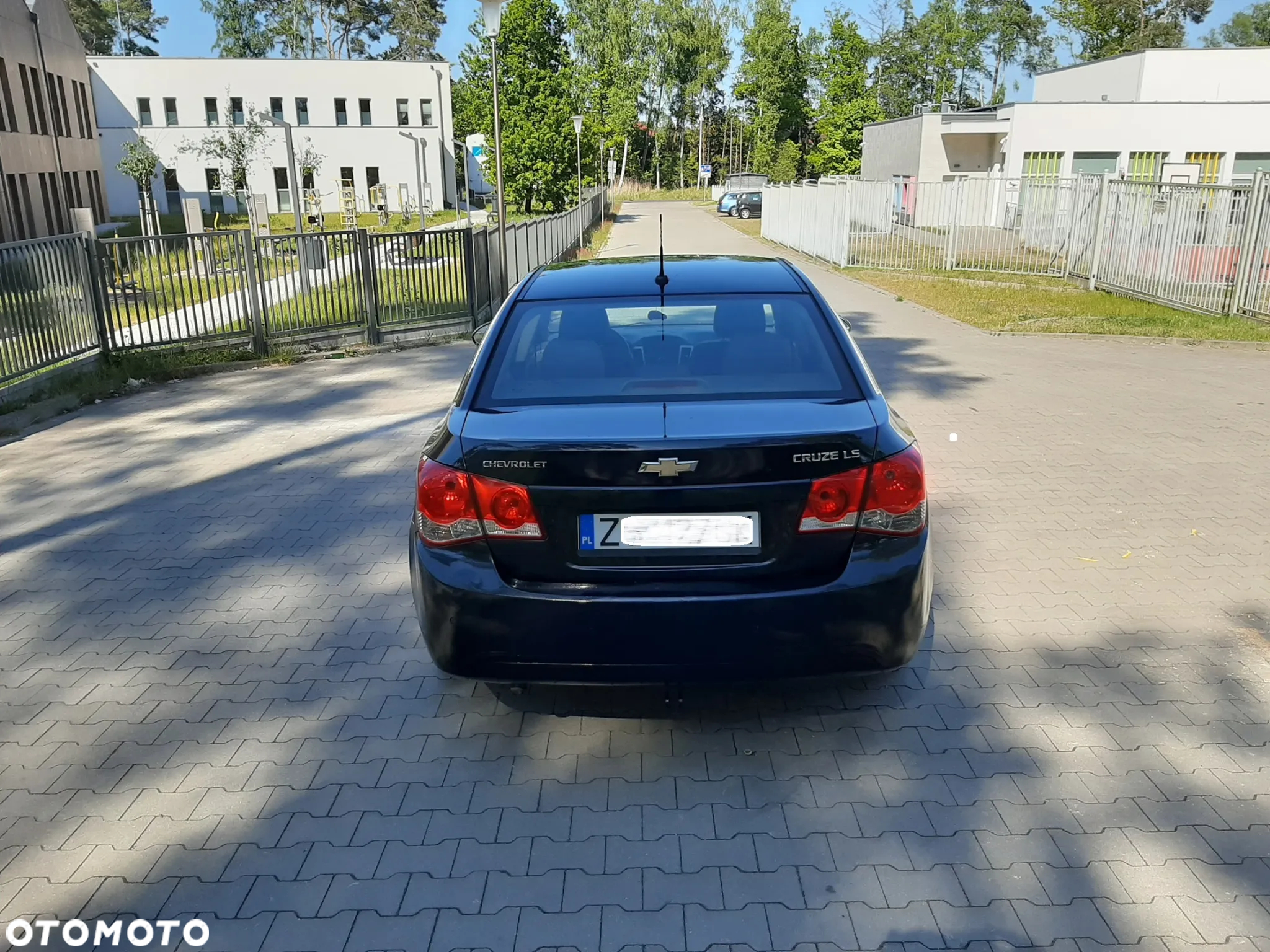 Chevrolet Cruze 1.6 LS - 4