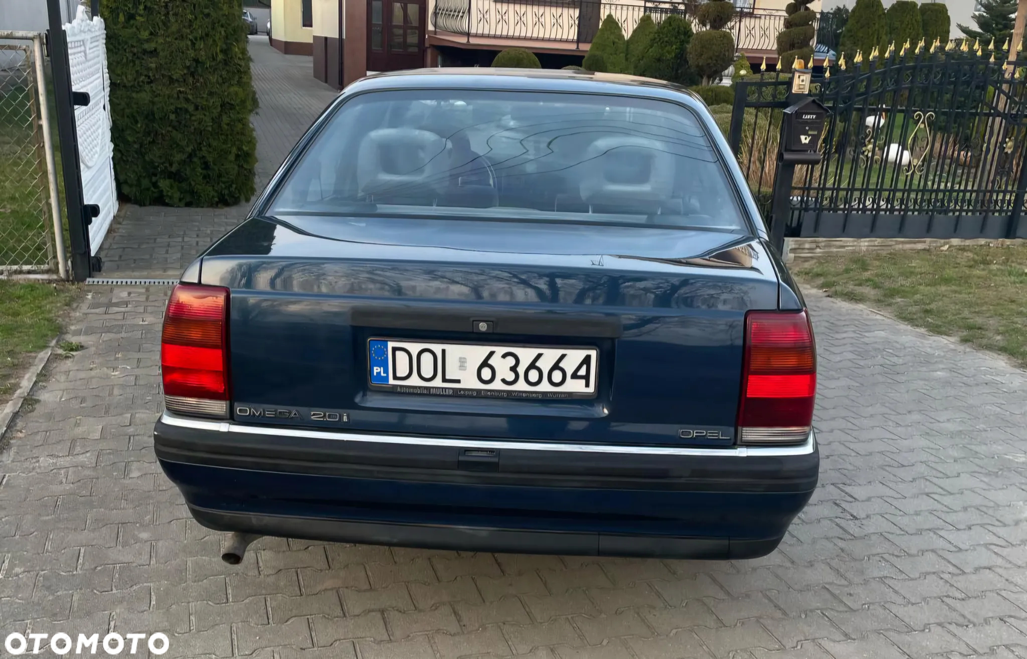 Opel Omega 1.8i LS - 6