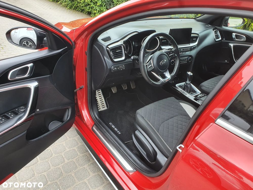 Kia ProCeed 1.0 T-GDI OPF GT LINE - 17