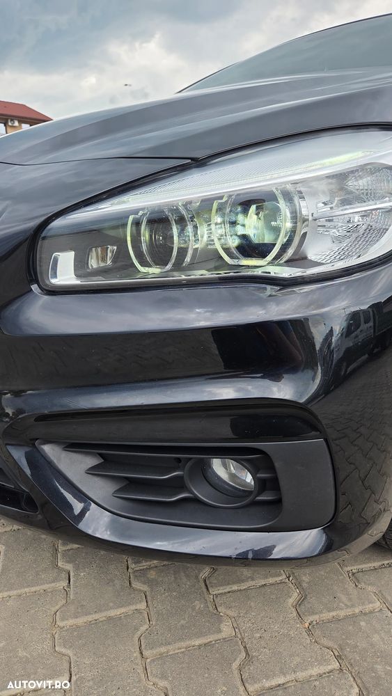 BMW Seria 2 216d Aut. Sport Line - 31