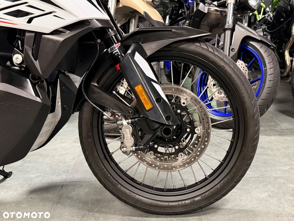KTM Adventure - 8