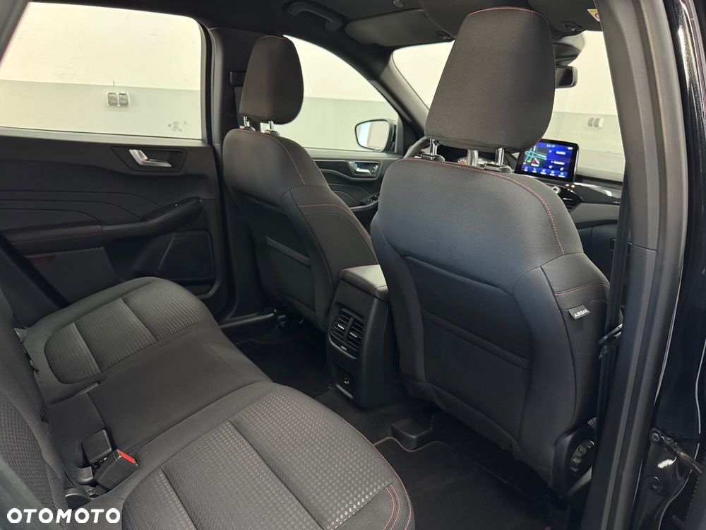 Ford Kuga 2.5 Duratec PHEV ST-LINE - 29