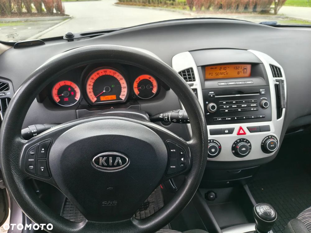Kia Ceed 1.6 Comfort + - 4