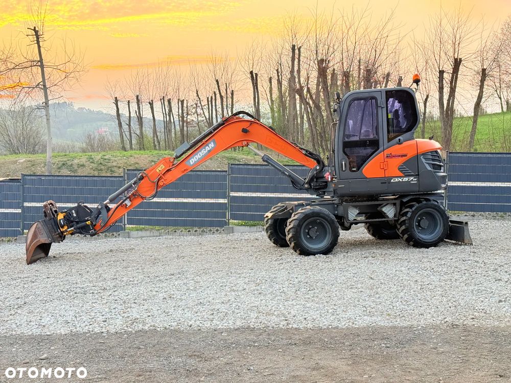 Doosan DOOSAN DX57W *ROTOTILT* 2200 Motogodzin * Jak Nowa * Sprowadzona * Stan Perfekcyjny - 19